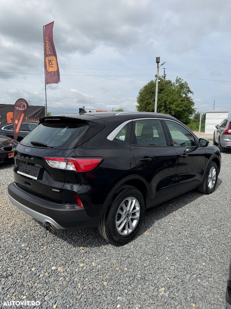 Ford Kuga - 4