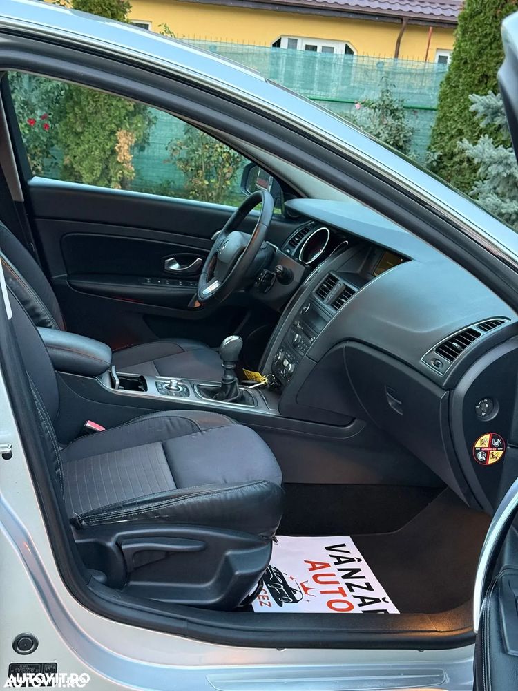 Renault Latitude 2.0 dCi Luxury - 10