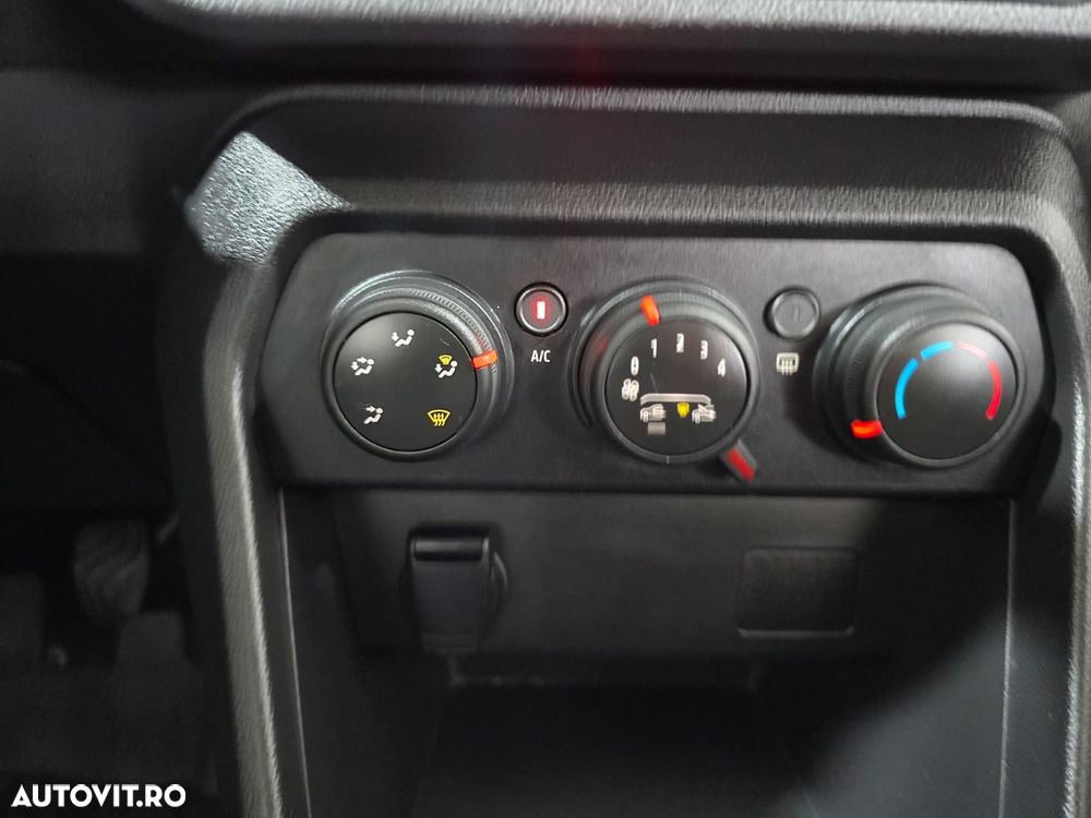 Dacia Logan ECO-G 100 Essential - 11