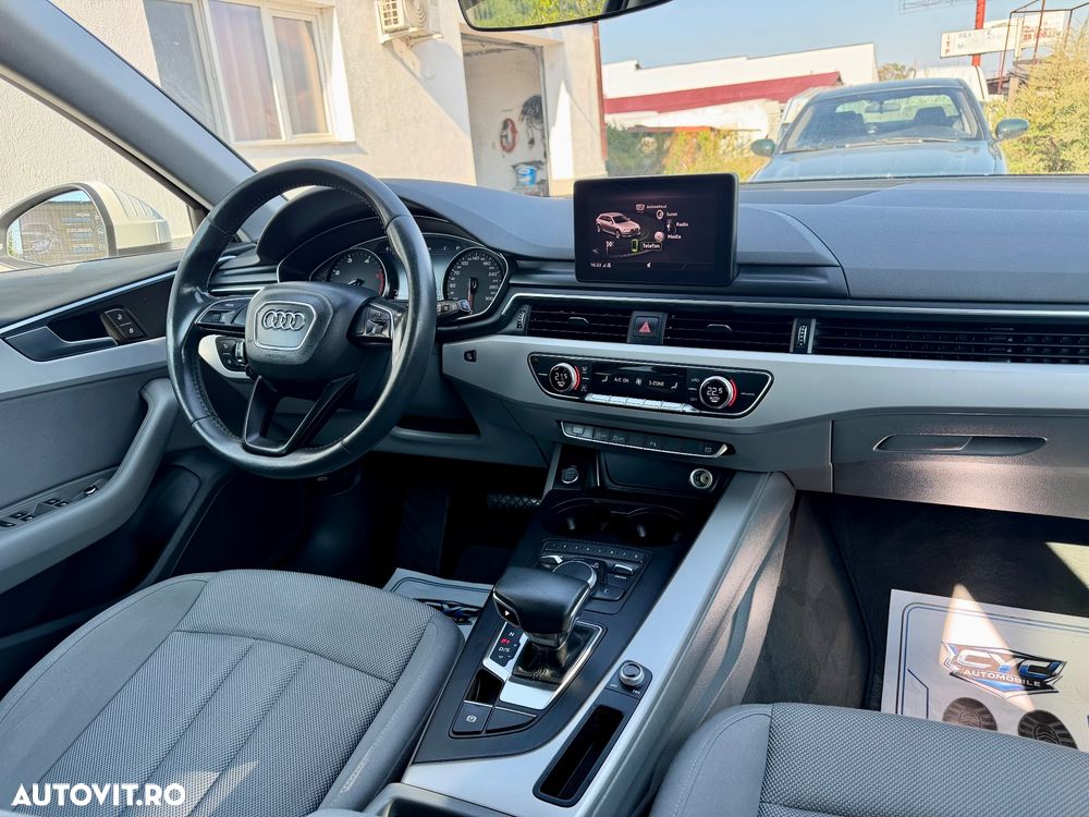 Audi A4 Avant 30 TDI S tronic design - 11
