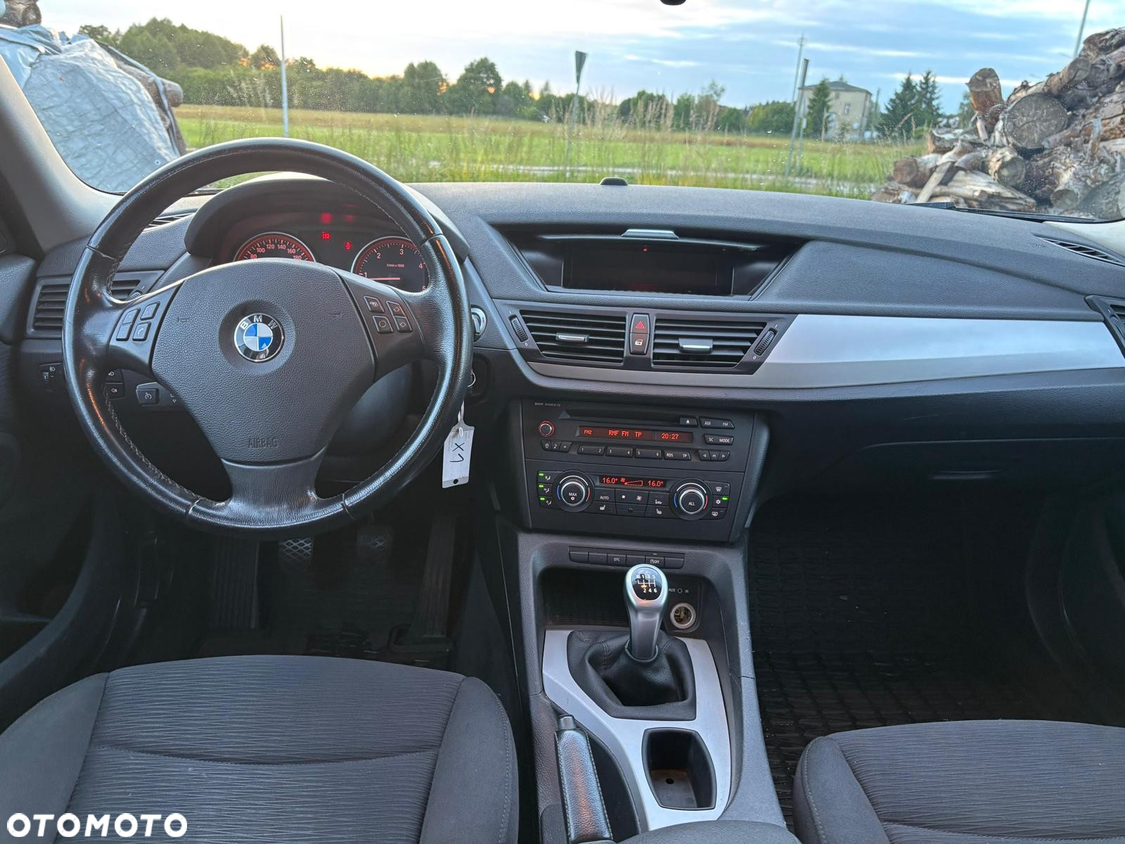 BMW X1 sDrive20d - 10