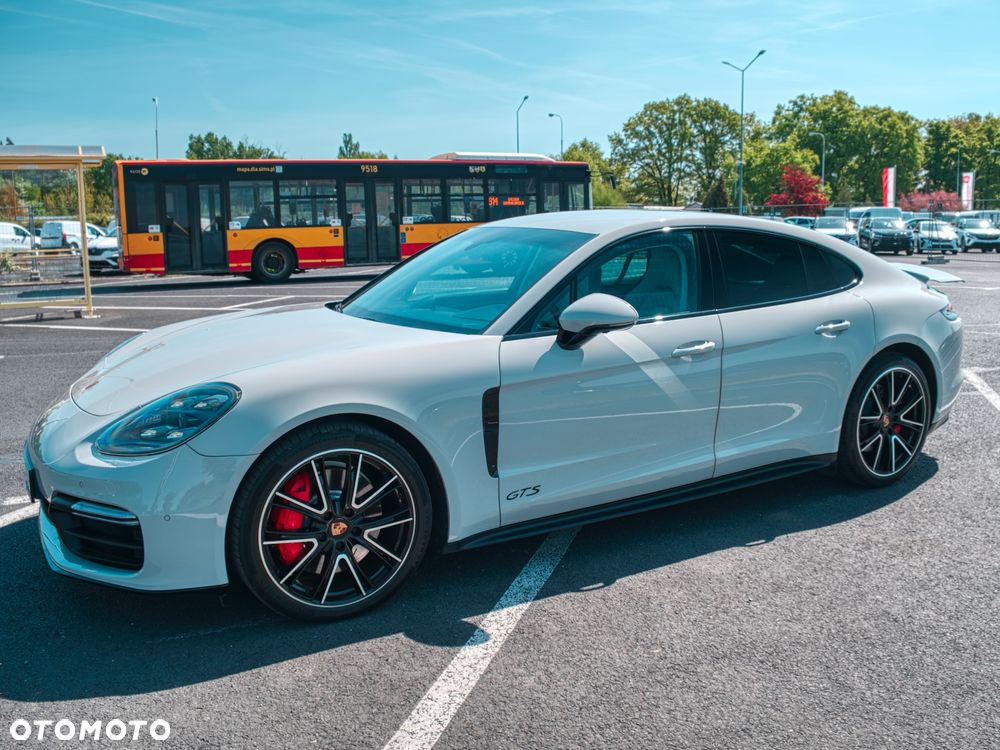 Porsche Panamera - 18