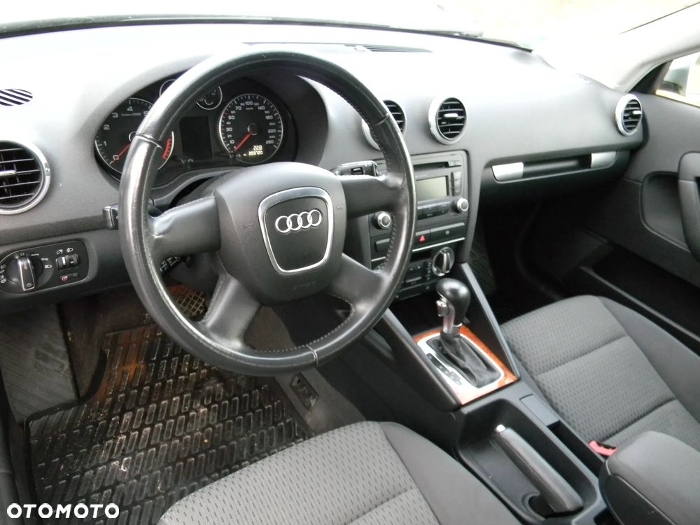 Audi A3 Sportback - 18