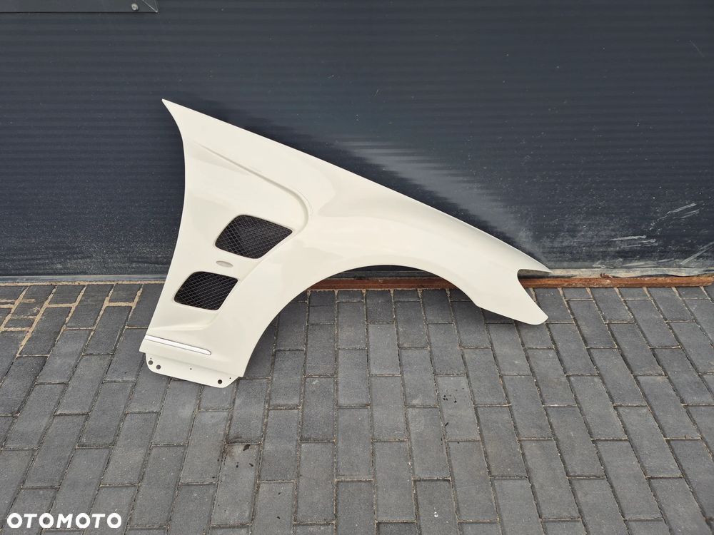 Mercedes-Benz CL A216 Lorinser 88 BŁOTNIK PRZÓD STRONA PRAWA - 1