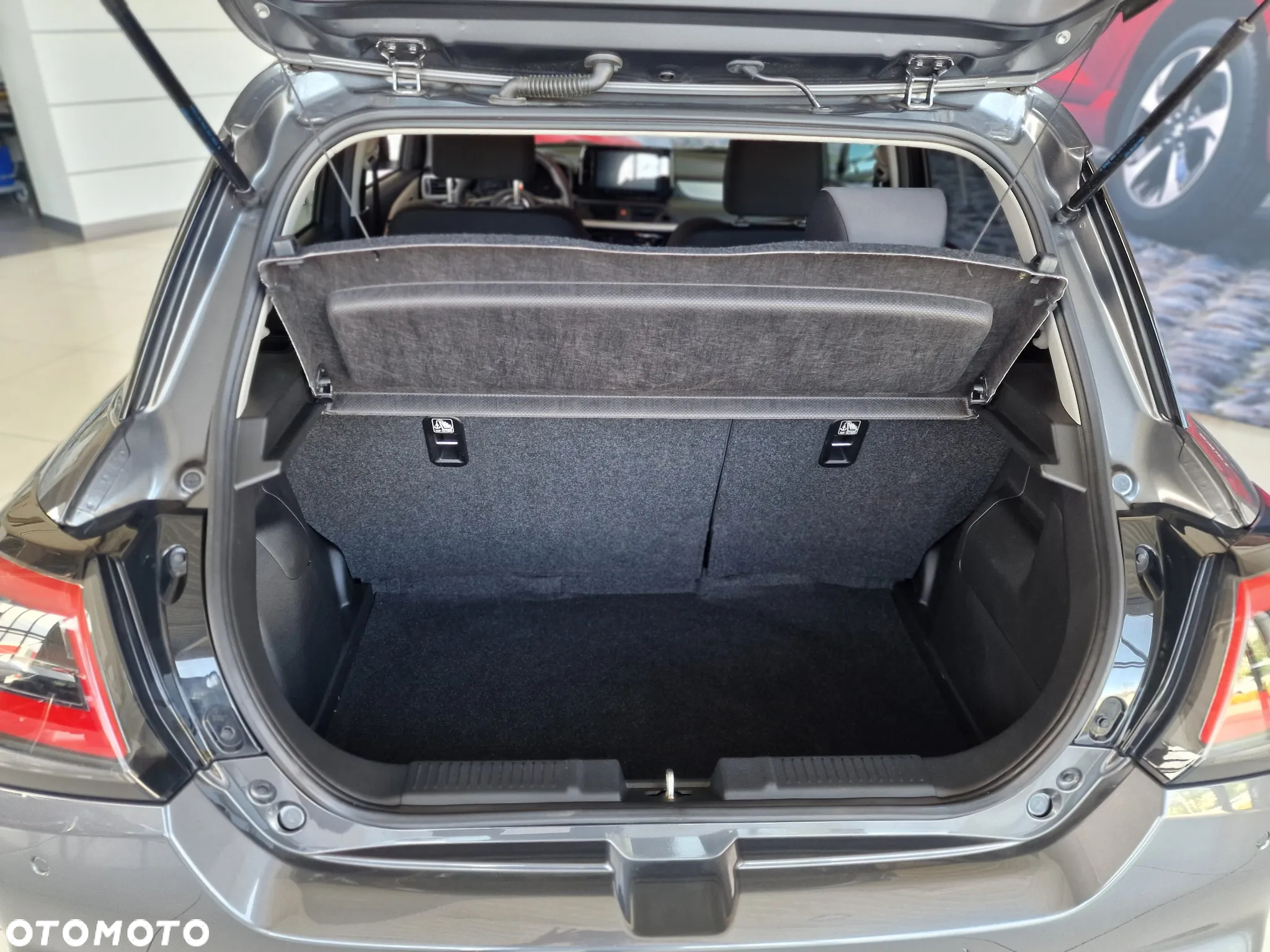 Suzuki Swift 1.2 Dualjet SHVS Premium Plus - 9