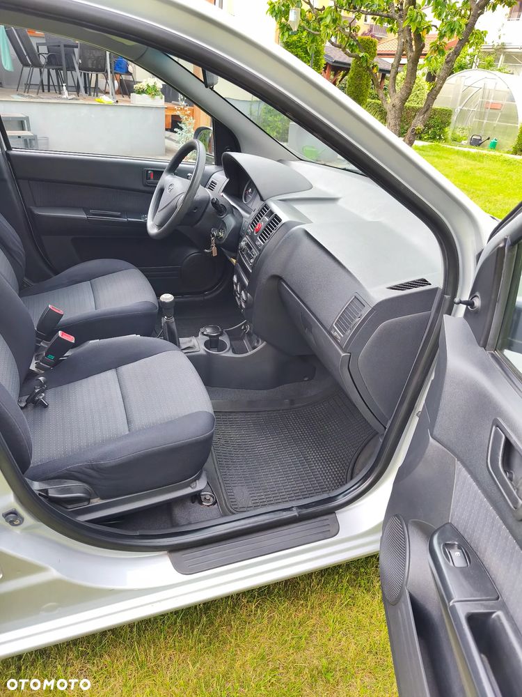 Hyundai Getz 1.1 Base - 15