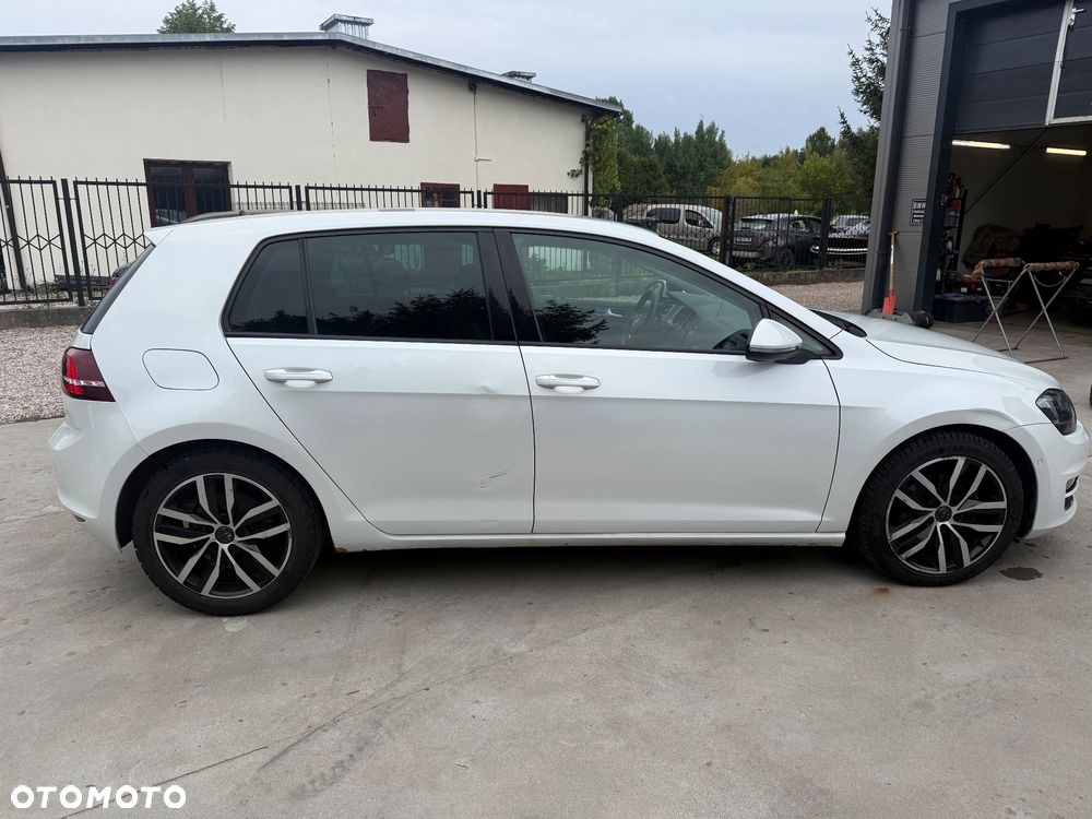 Volkswagen Golf 2.0 BlueTDI Highline - 12