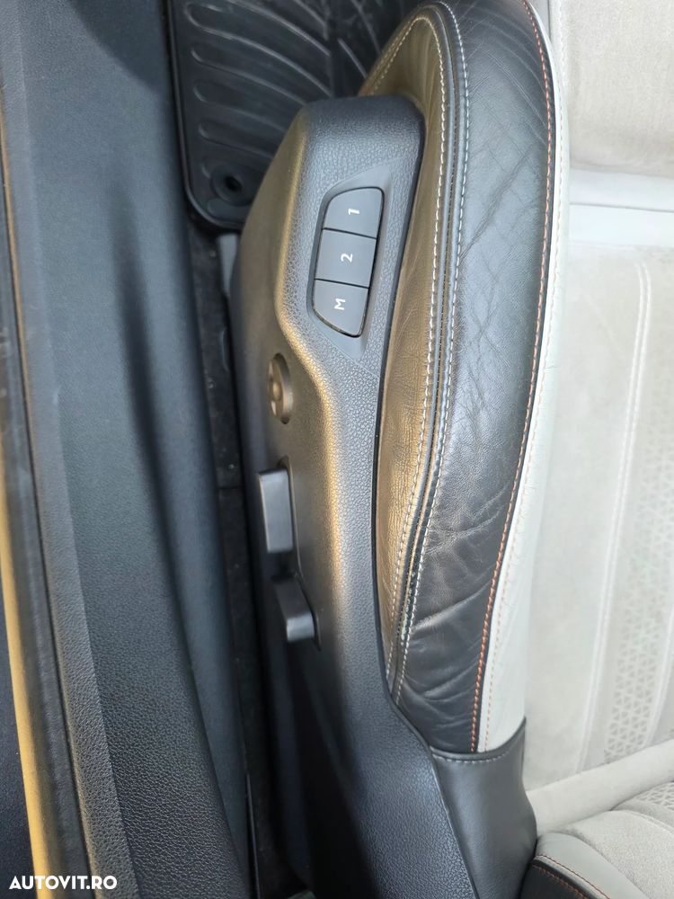 Peugeot 508 RXH Hybrid4 - 23