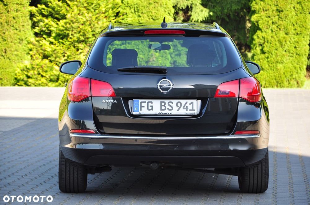 Opel Astra 1.4 Turbo Cosmo - 12