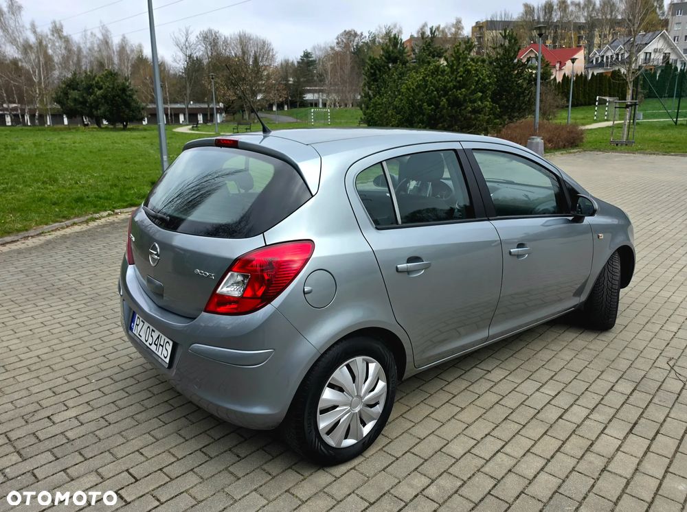 Opel Corsa 1.2 16V Edition 150 S&S - 18