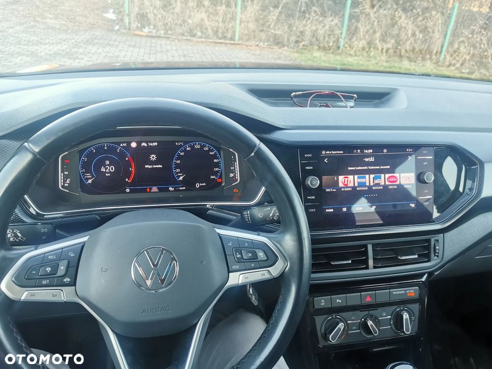 Volkswagen T-Cross - 8