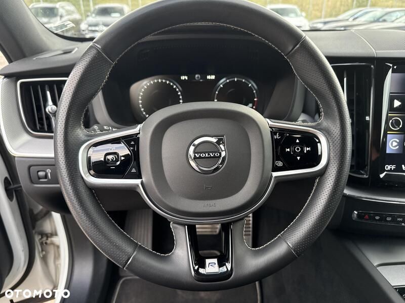Volvo XC 60 D4 SCR R-Design - 13
