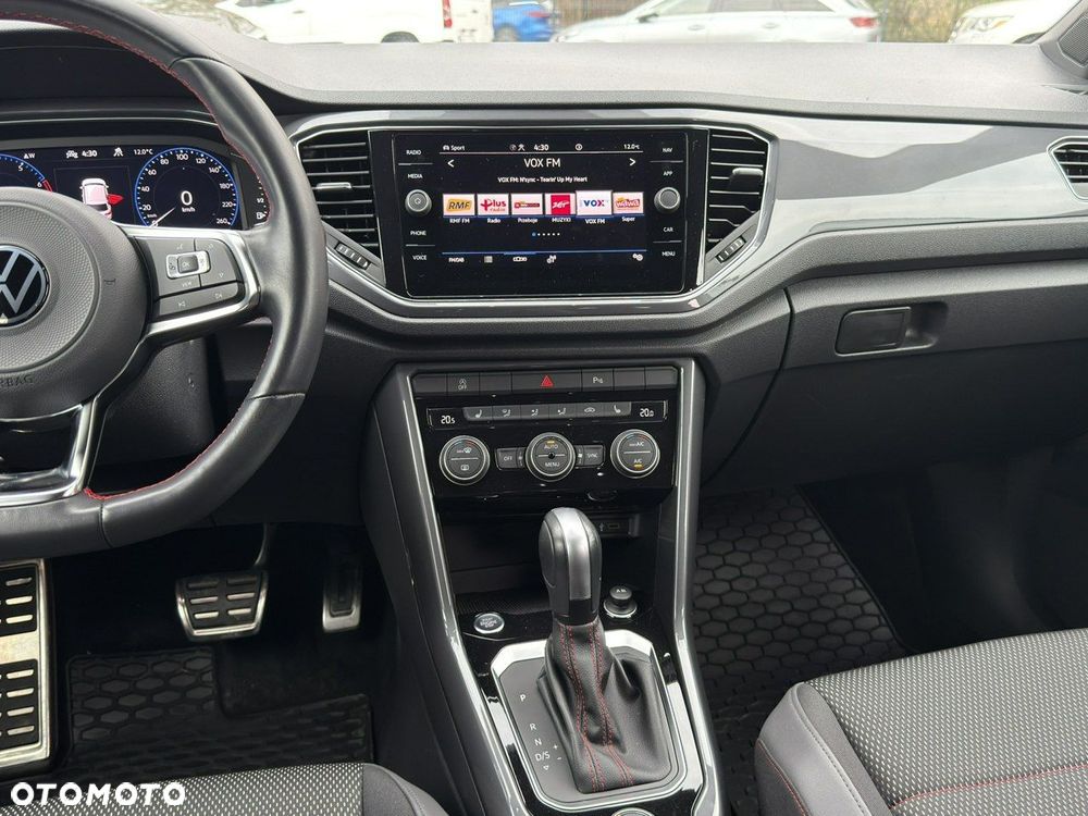 Volkswagen T-Roc - 23