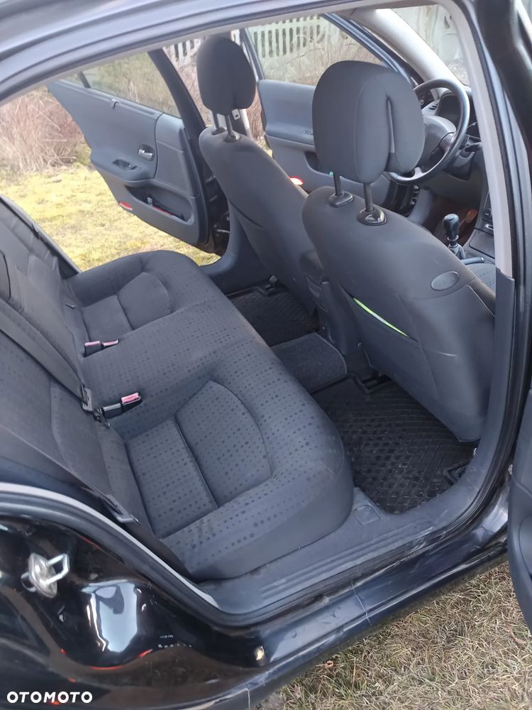 Renault Laguna 1.9 dCi Dynamique - 6