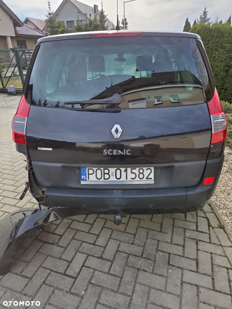 Renault Scenic 1.9 dCi FAP Avantage - 9