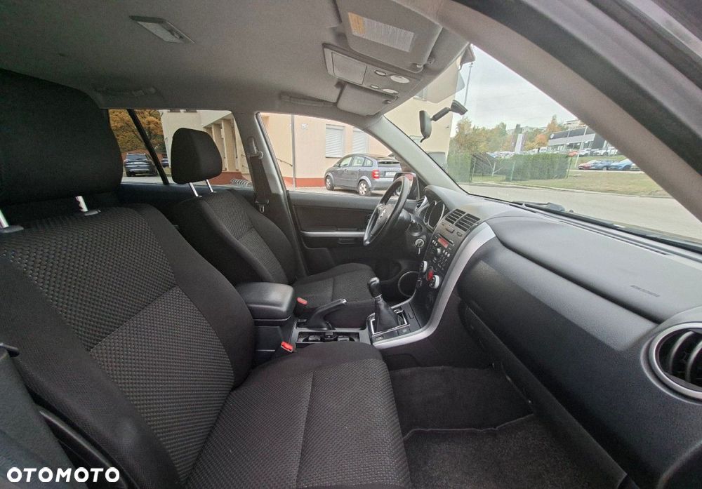 Suzuki Grand Vitara - 13