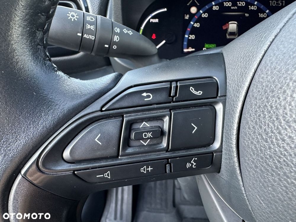 Toyota Yaris Cross Hybrid 1.5 Comfort 4x4 - 19
