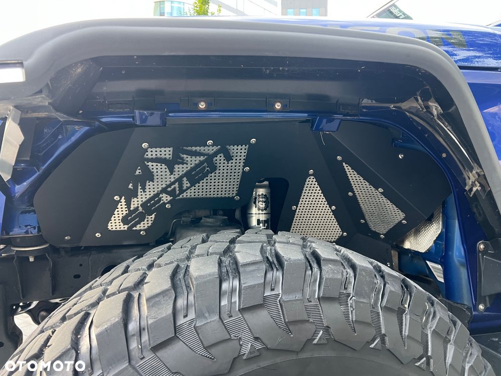 Jeep Wrangler - 11