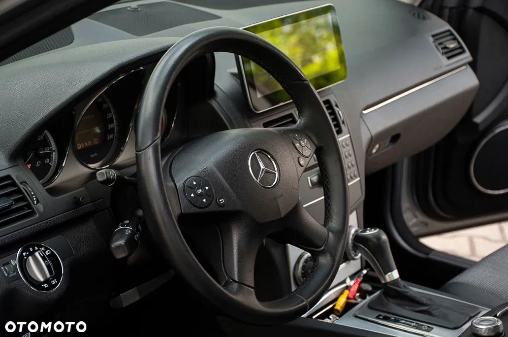 Mercedes-Benz Klasa C 200 CDI DPF Automatik Avantgarde - 20