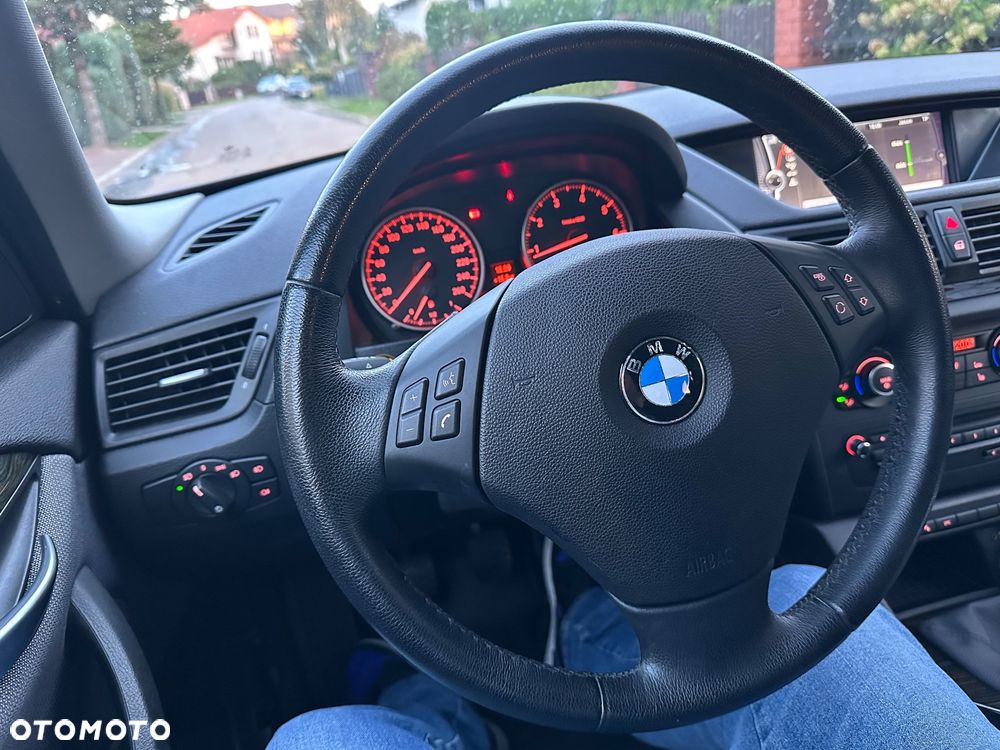 BMW X1 sDrive18i Sport Line - 37