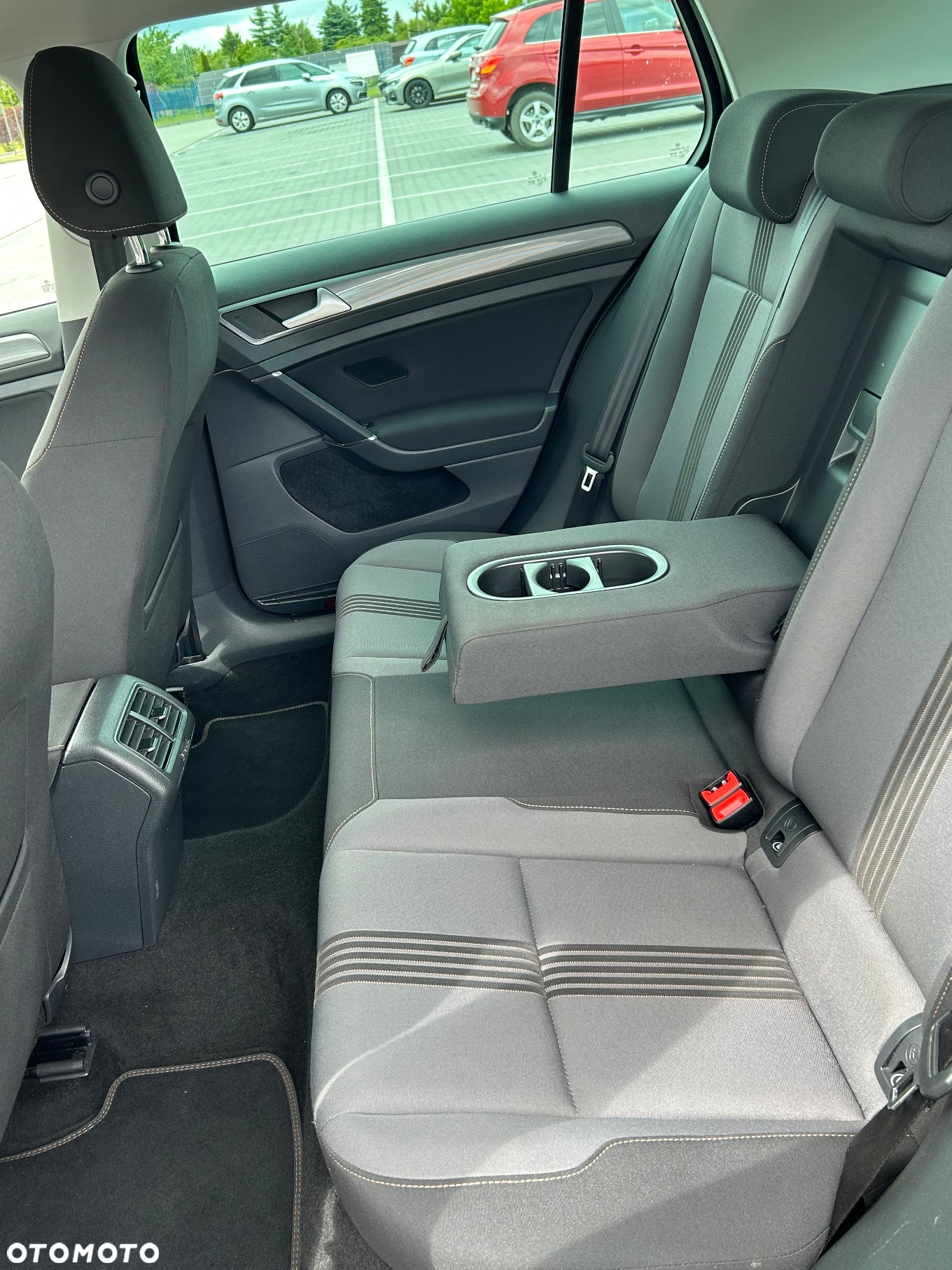 Volkswagen Golf 1.2 TSI BlueMotion Technology Comfortline - 22