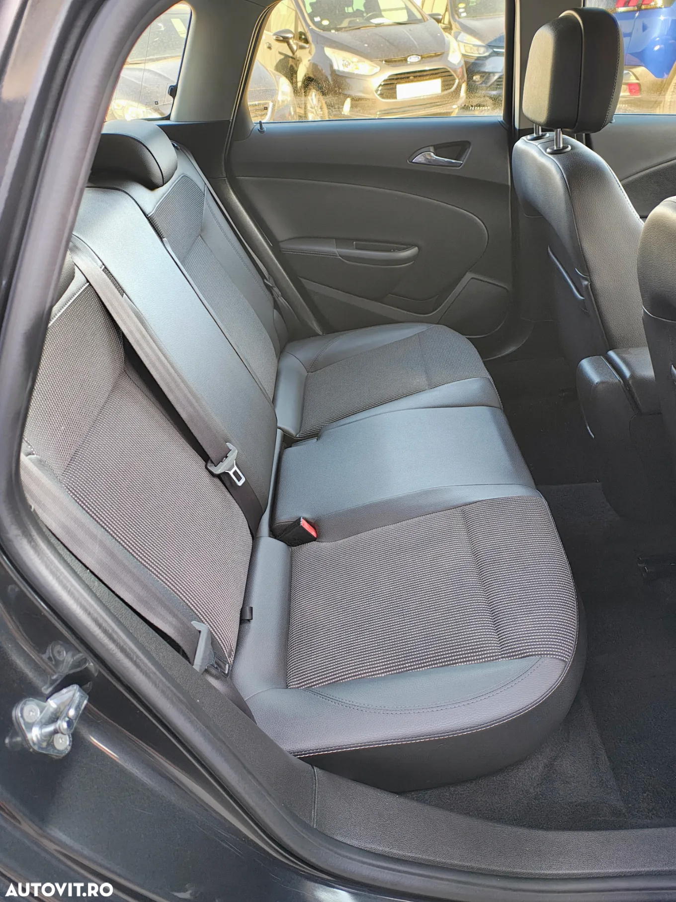 Opel Astra 1.6 CDTI DPF ecoFLEX Sports TourerStart/Stop Exklusiv - 10