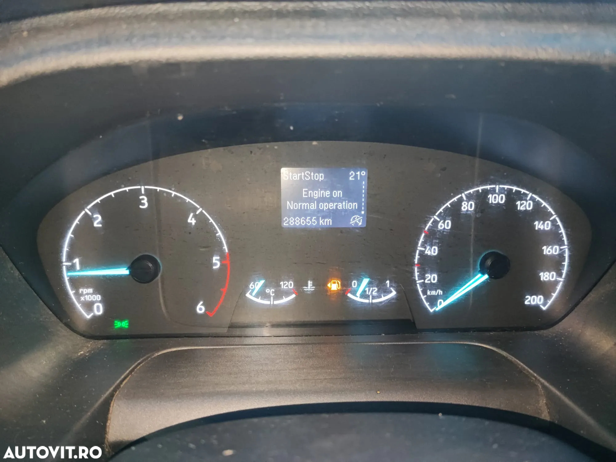 Ford Transit - 12
