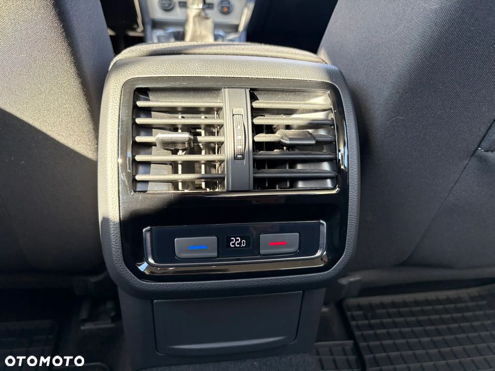 Volkswagen Passat 2.0 TDI EVO Business - 21