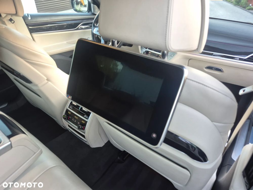 BMW Seria 7 730d xDrive - 12