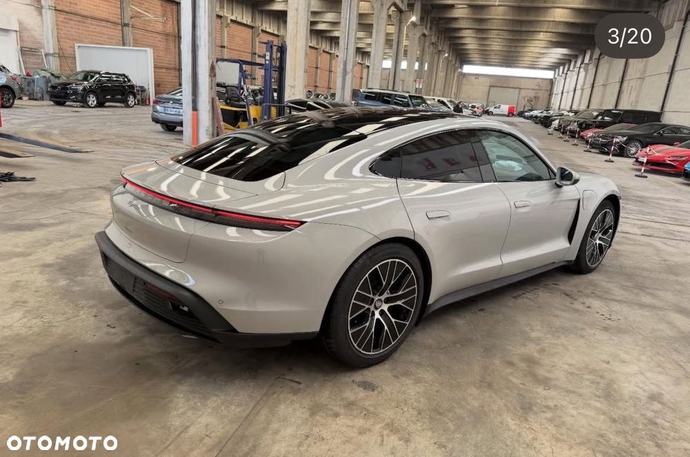 Porsche Taycan Sport - 3