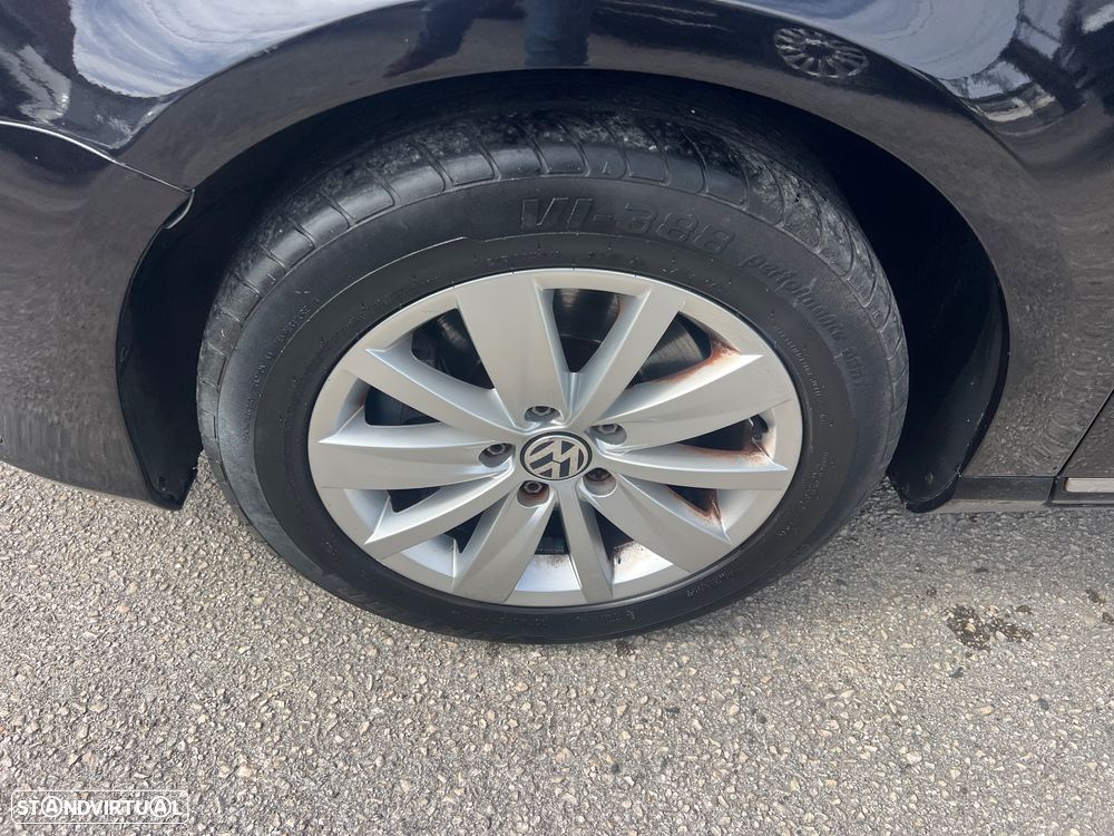 VW Passat 1.6 TDI Confortline - 39