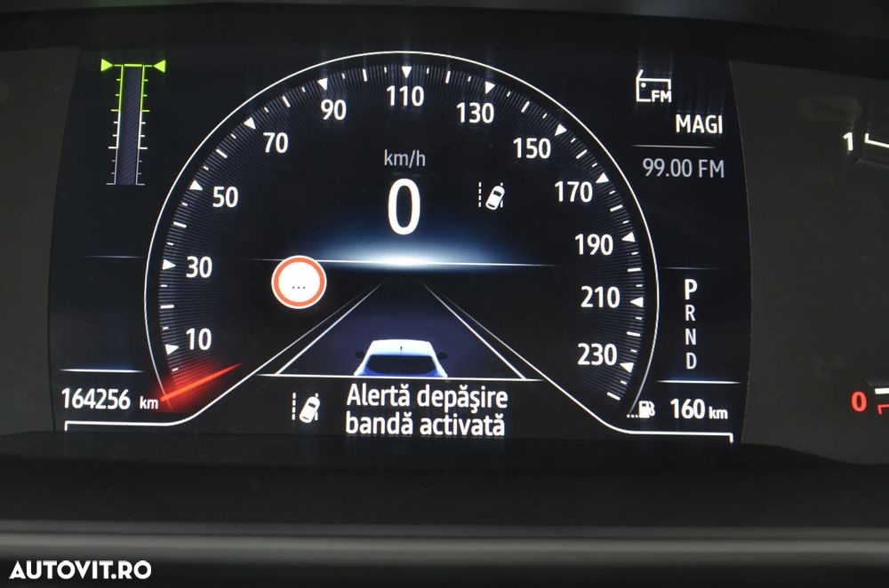 Renault Megane BLUE dCi 115 EDC BUSINESS EDITION - 21