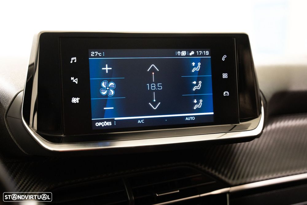 Peugeot 2008 1.2 PureTech Active EAT8 - 14