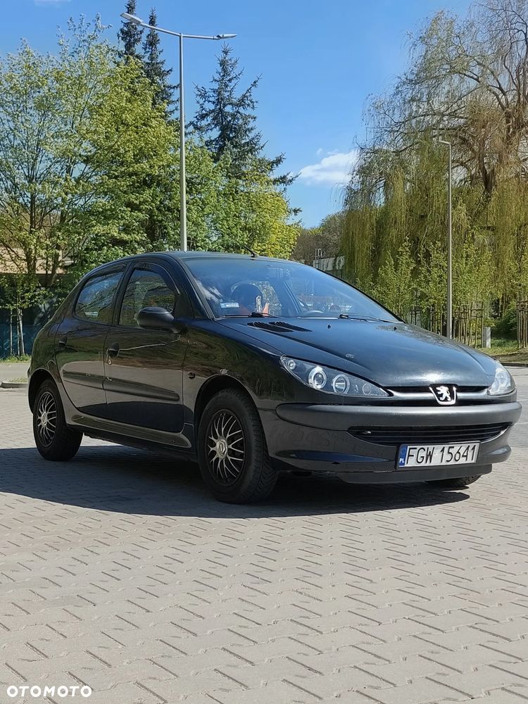 Peugeot 206 - 1