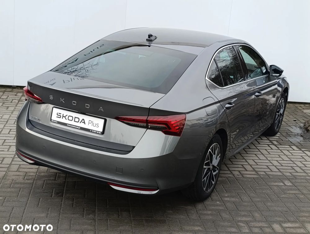 Skoda Octavia 2.0 TDI Selection DSG - 5