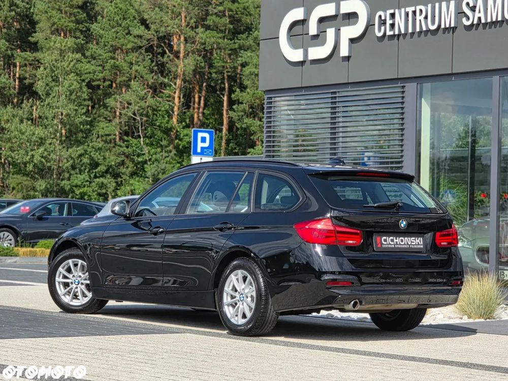BMW Seria 3 318i GPF Advantage - 29