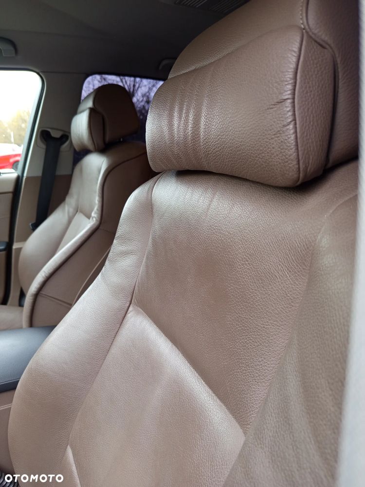 BMW Seria 5 525i - 38