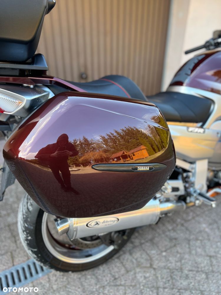 Yamaha FJR - 10
