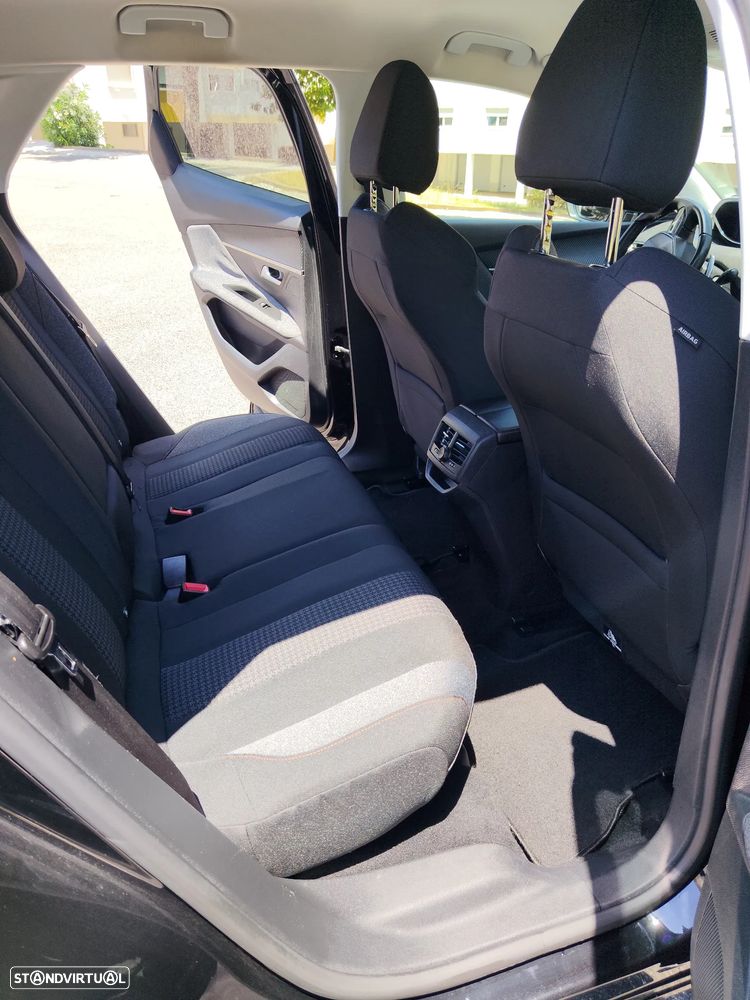 Peugeot 3008 BlueHDi 130 Stop & Start EAT8 Allure - 18