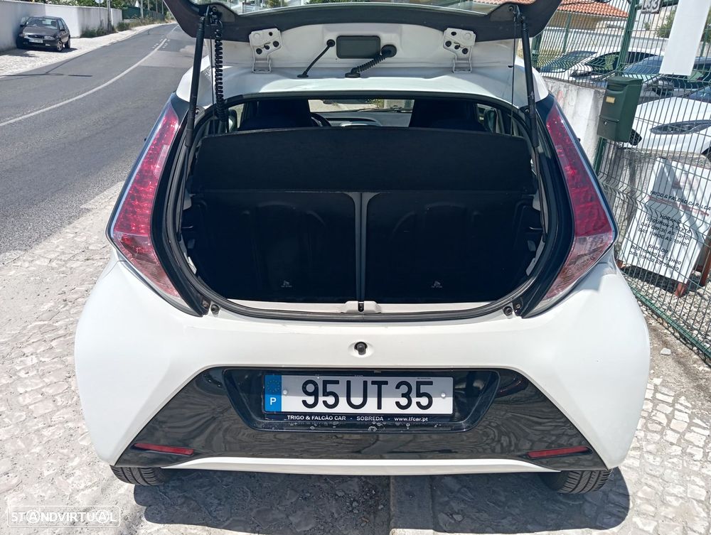 Toyota Aygo 1.0 X-Play+AC - 15