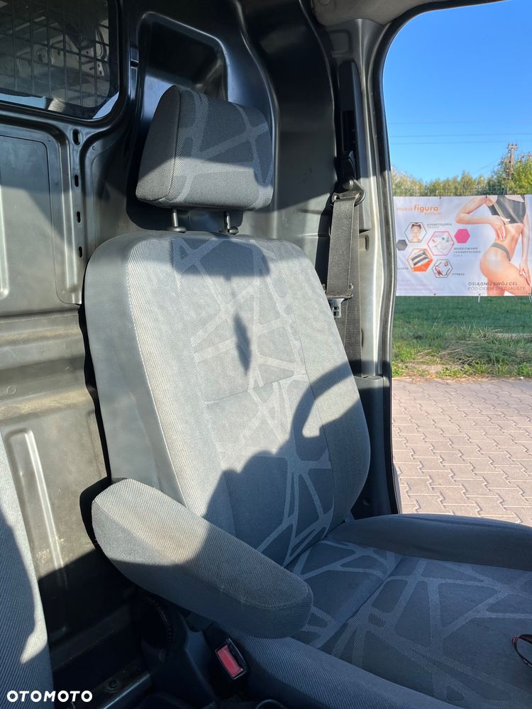 Ford Transit Connect - 25