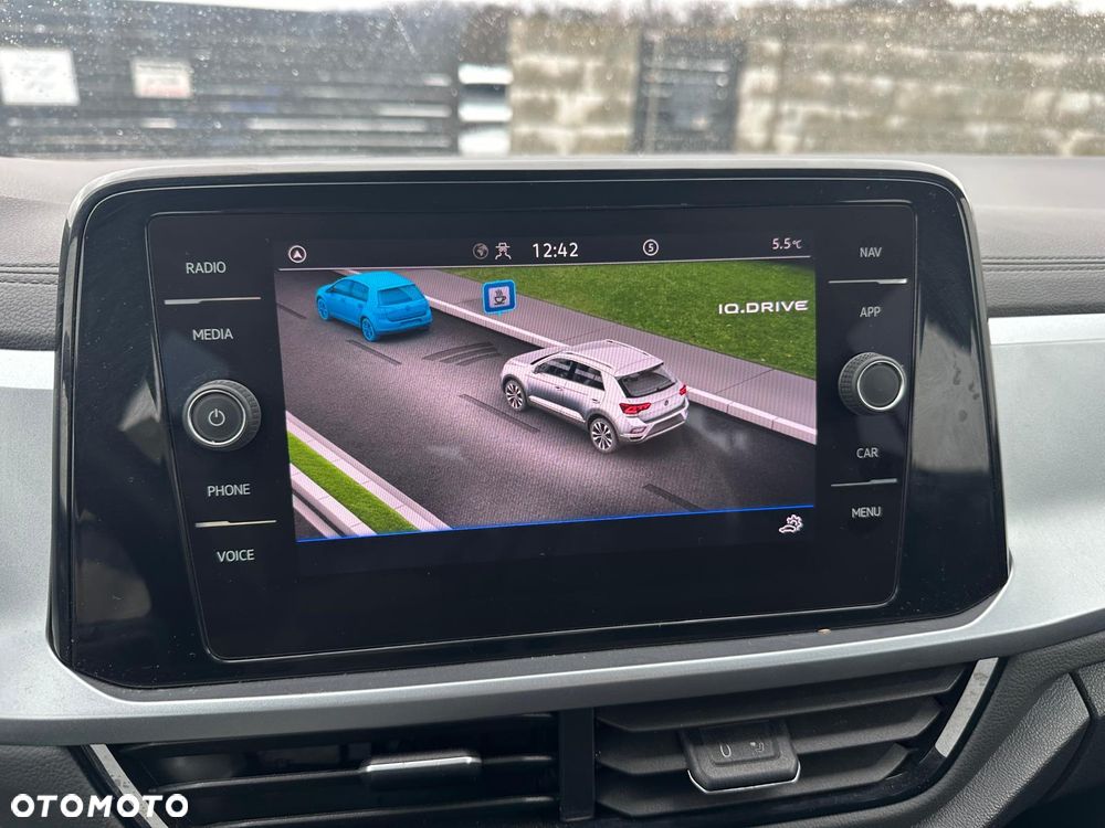 Volkswagen T-Roc - 14