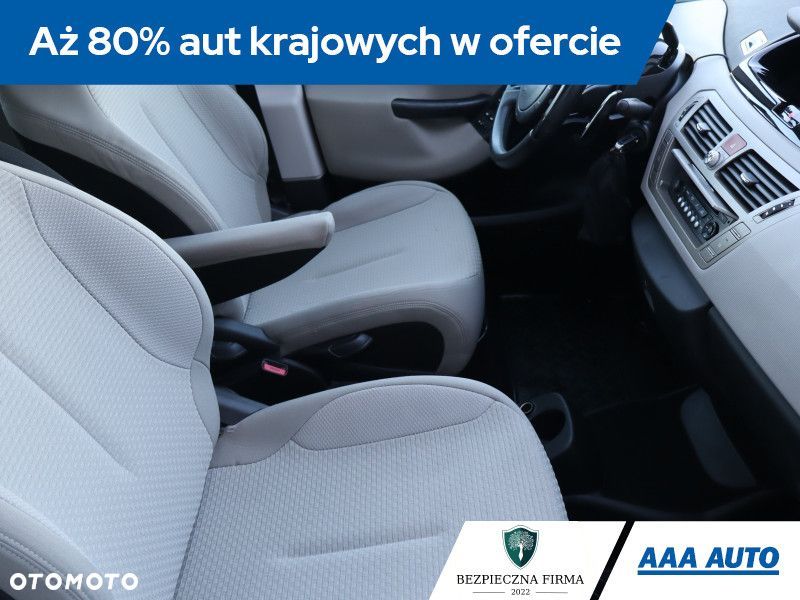 Citroën C4 Grand Picasso - 11