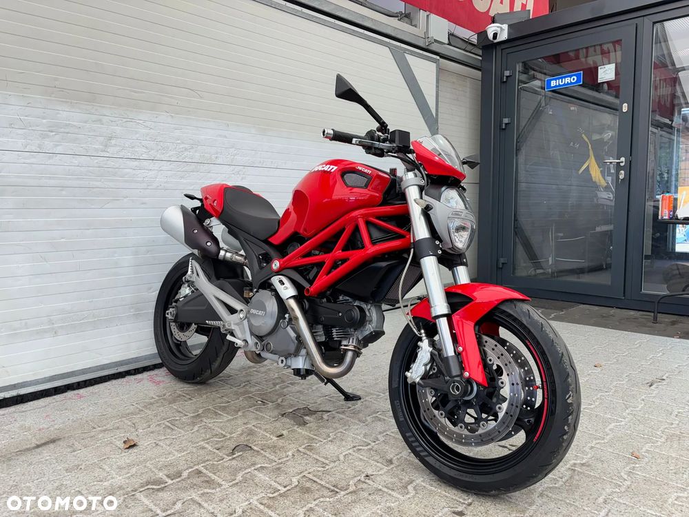 Ducati Monster - 9