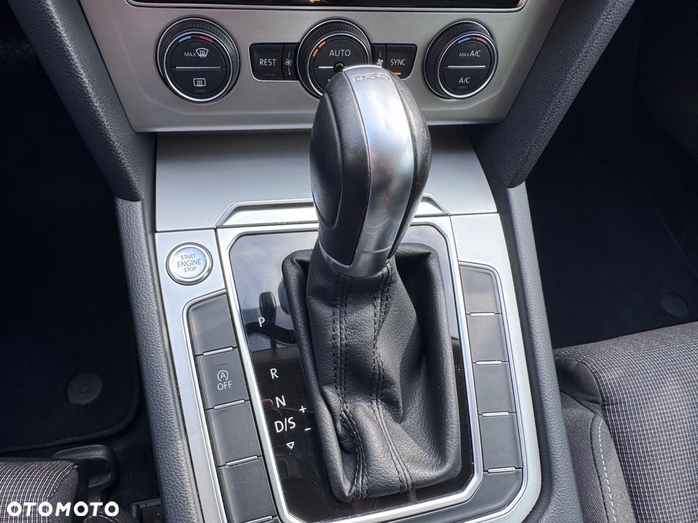 Volkswagen Passat 2.0 TDI SCR DSG - 26
