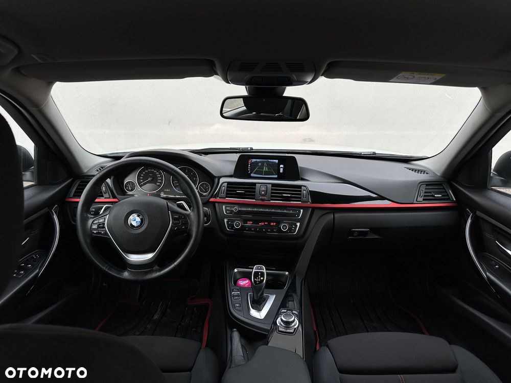 BMW Seria 3 320d Touring xDrive Sport Line - 18