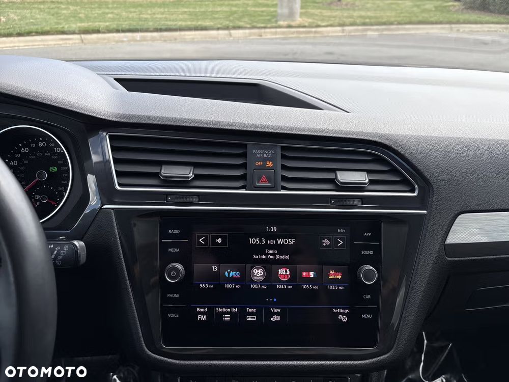 Volkswagen Tiguan - 17