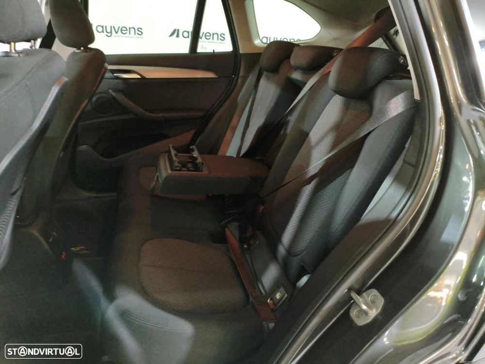 BMW X1 16 d sDrive - 8