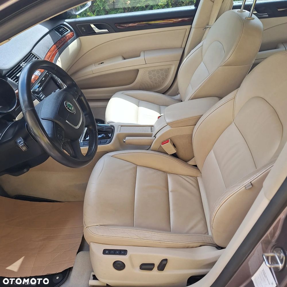 Skoda Superb 1.8 TSI Platinum DSG - 12