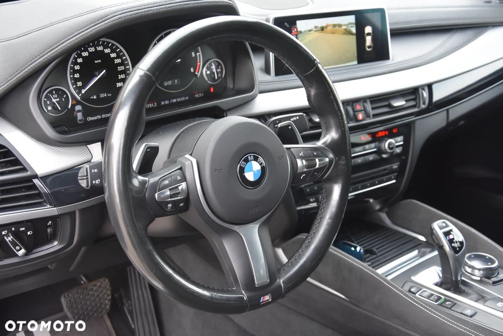 BMW X6 xDriveM50d - 13